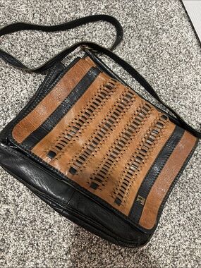 vintage two-toned woven leather crossbody/satchel